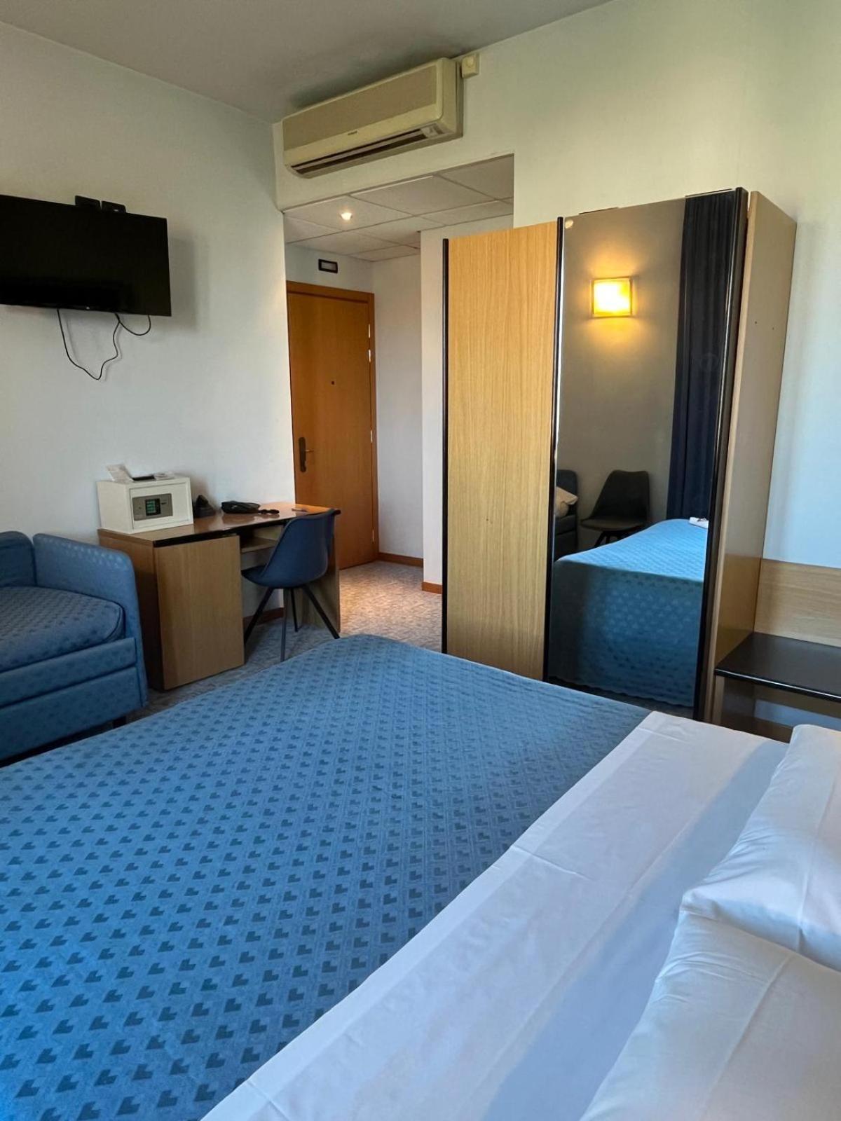 La Terrazza Hotel 3*